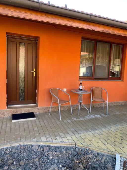 Apartment Anna Šakvice Exterior foto